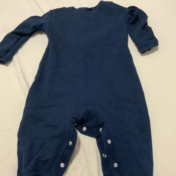 One piece - Picture 3 of 3